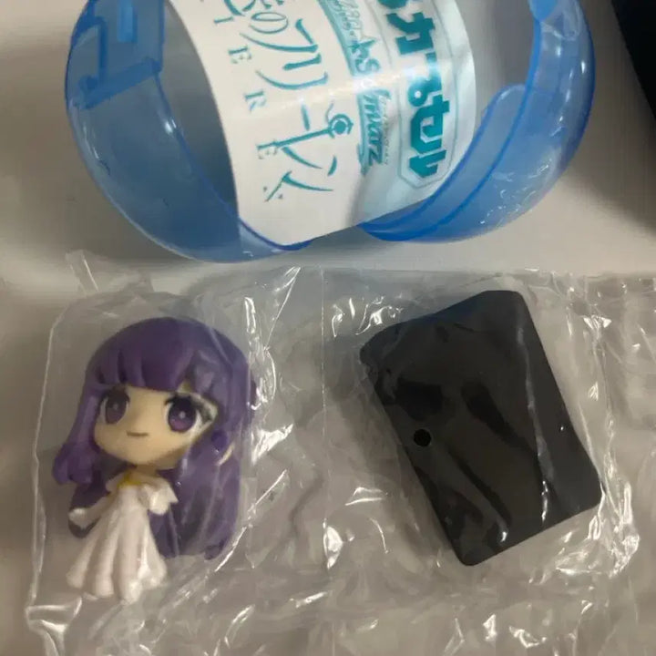 [BUNJANG] ShiroKuro Fern Figure (Sealed) / 페른 시로쿠로 가챠 피규어 (미개봉)