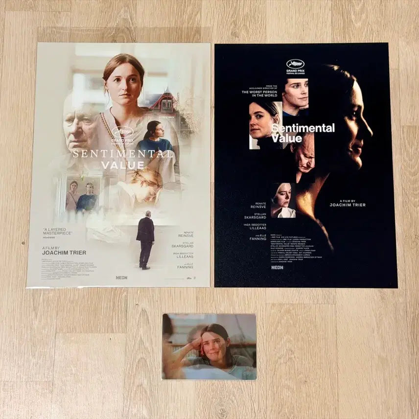 [BUNJANG] Sentimental Value Art Poster Set (2 Types) + Lenticular Postcard / <센티멘탈 밸류> 아트 포스터 2종 + 렌티엽서