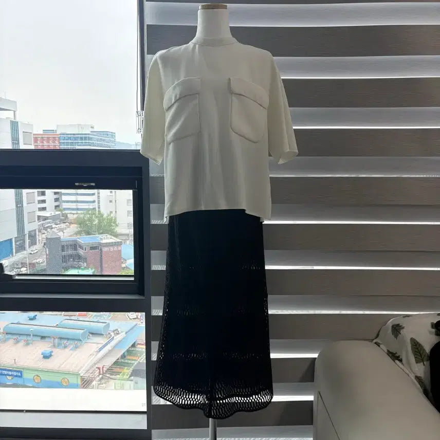 [BUNJANG] Sandra Black Lace Pencil Skirt / 산드라 - 블랙 레이스 펜슬 스커트