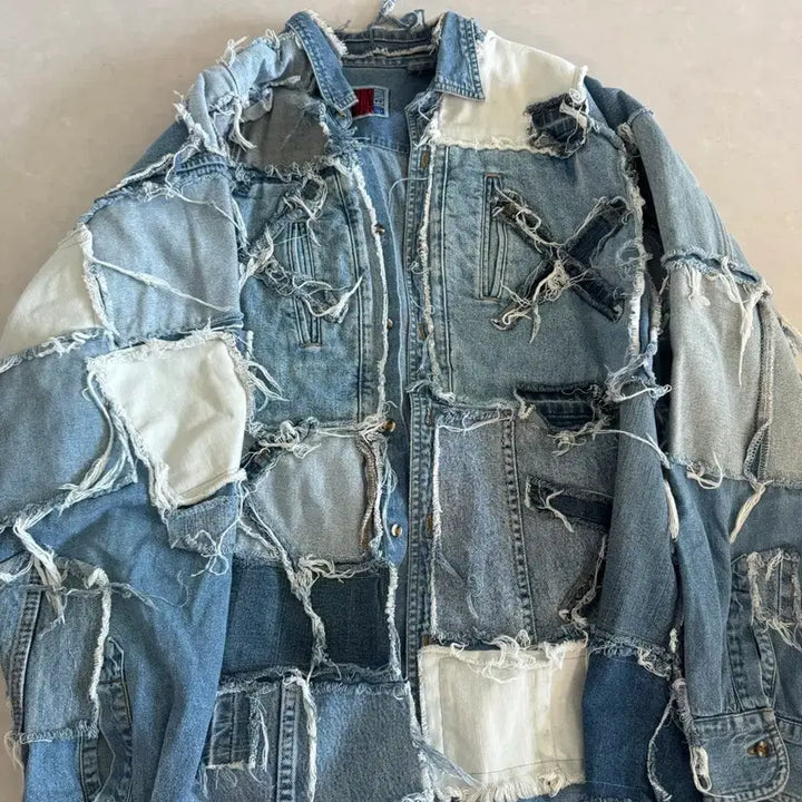 [BUNJANG] Patchwork Denim Jacket Distressed Style / 패치워크 데님 청자켓 데미지 스타일