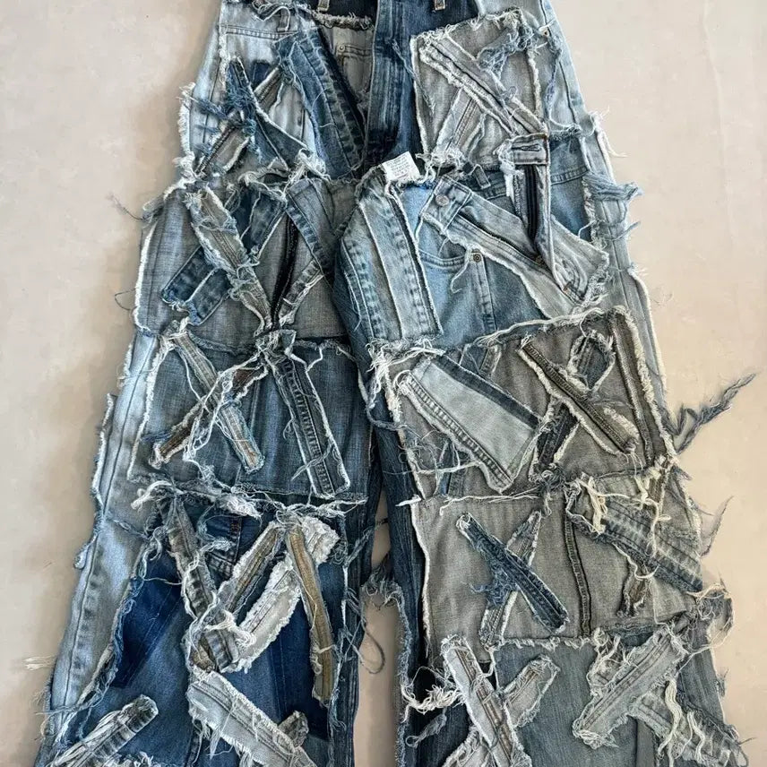 [BUNJANG] Patchwork Denim Pants Deconstructed Design / 패치워크 데님 팬츠 해체주의 디자인