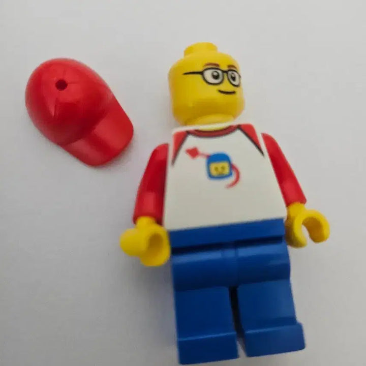 [BUNJANG] LEGO Minifigure Red Hat Glasses / 레고 미니피겨 빨간모자 안경