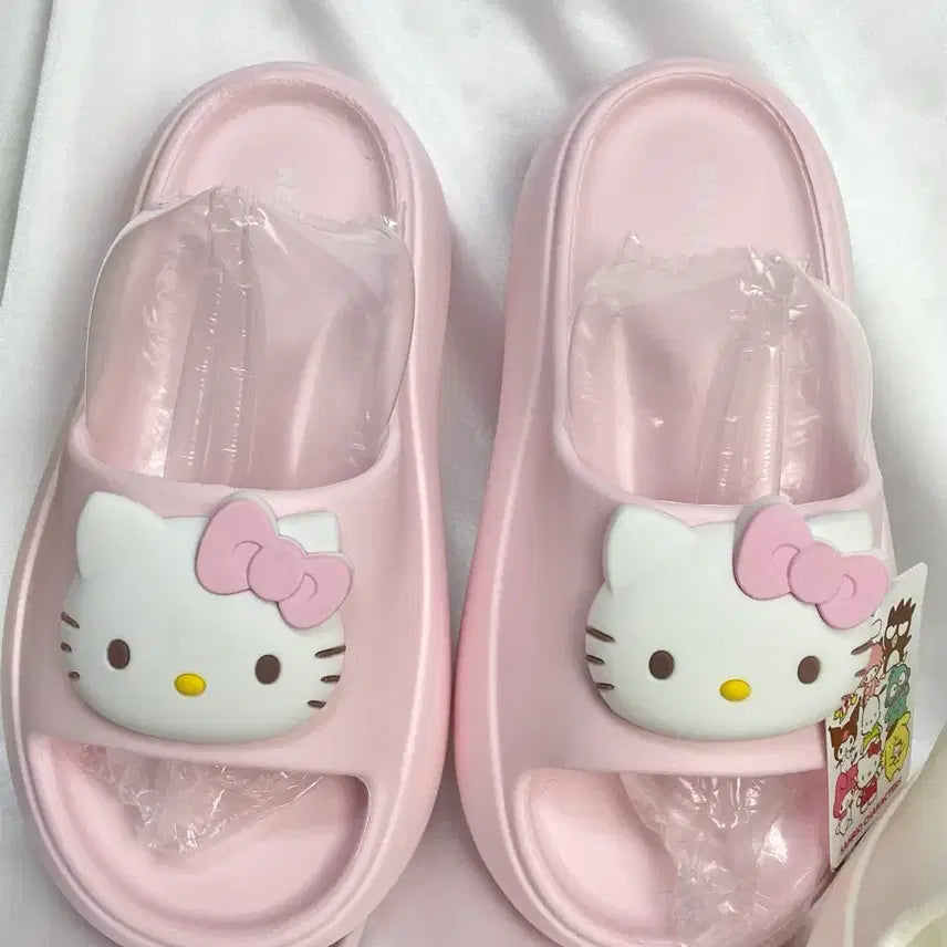 [BUNJANG] Hello Kitty Height Increasing Slippers / 헬로키티 미끄럼방지 키높이 슬리퍼