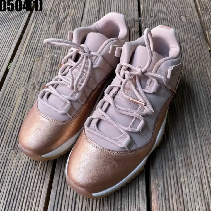 [SOLD OUT] 나이키 에어 조던 11 로우 핑크 260