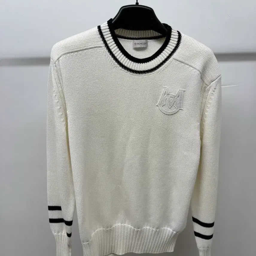 [BUNJANG] Moncler Monogram Knit M / 몽클레어 모노그램 니트 M