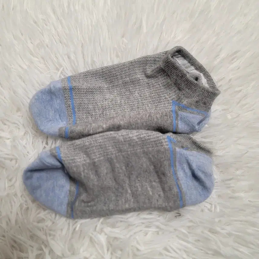 [SOLD OUT] 회색/블루 무늬 발목 양말