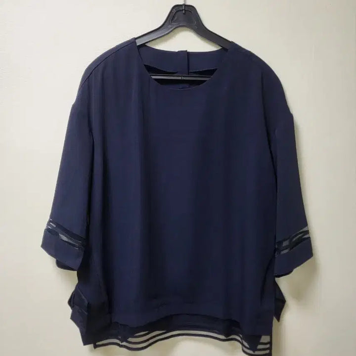 [BUNJANG] SJ Wani Blouse Navy / SJ와니 블라우스 66