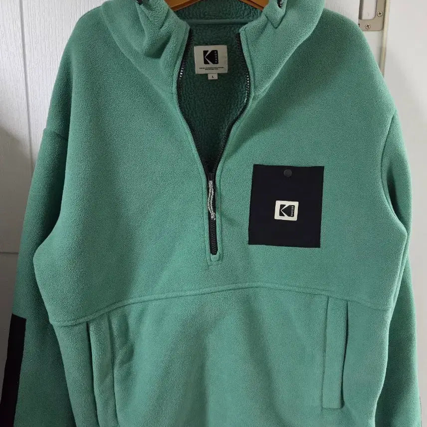 [SOLD OUT] 코닥 아노락 반집업 후리스