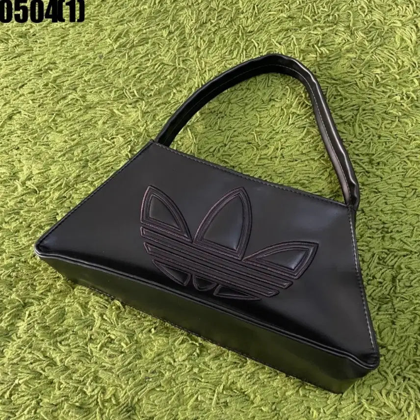 [BUNJANG] Adidas Black Embossed Logo Tote Bag / 아디다스 블랙 핸드백 가방