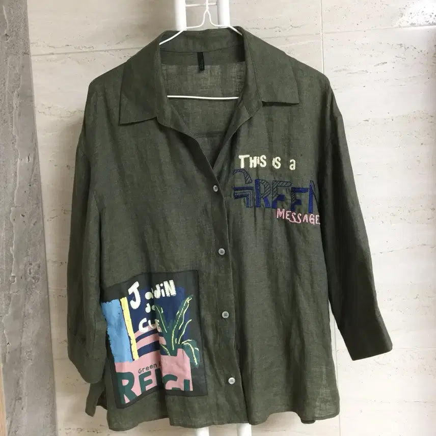[BUNJANG] Benetton Embroidered Patch Linen Shirt / 베네통 자수패치 린넨 셔츠 55