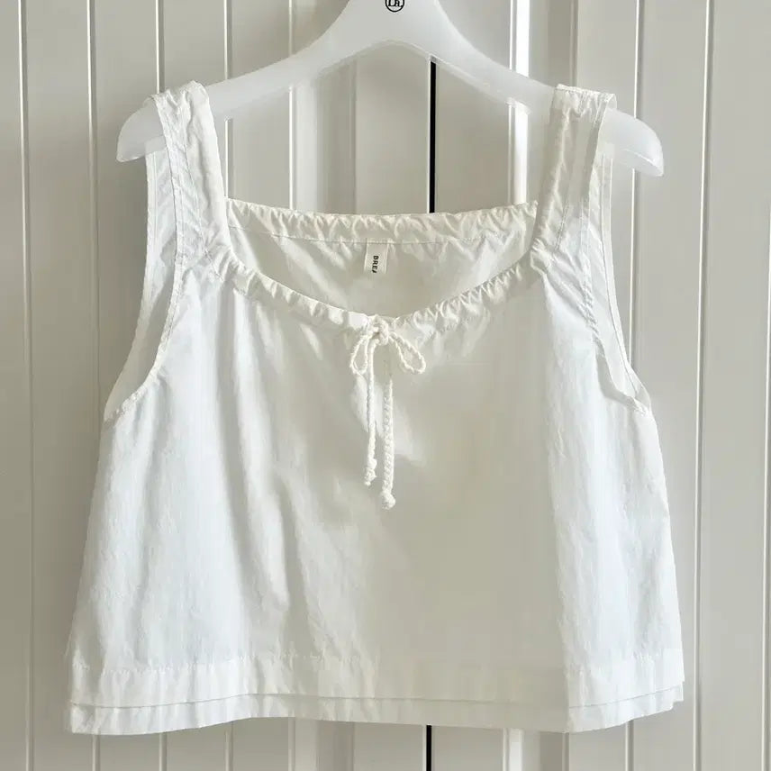 [BUNJANG] BREATHE Layered Sleeveless Blouse / BREATHE 레이어드 나시 블라우스