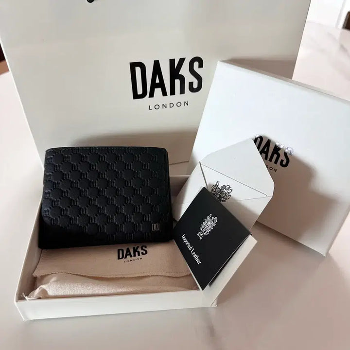 [BUNJANG] Daks Genuine Cowhide Leather Black Wallet / [선물포장 새상품]닥스 천연소가죽 블랙 지갑/ 어버이날 선물