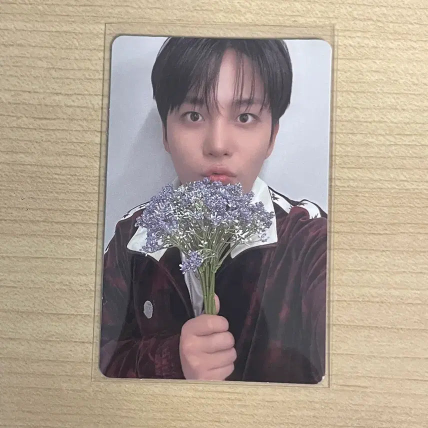 [BUNJANG] Ateez Jongho Aniteez Photocard / ateez 에이티즈 종호 애니티즈 10만원 포토카드