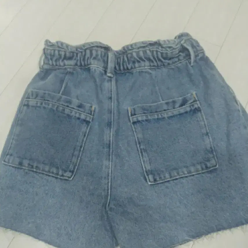 [BUNJANG] Zara Denim Button Design Short Pants / 자라 데님 반바지 단추 디자인 숏팬츠