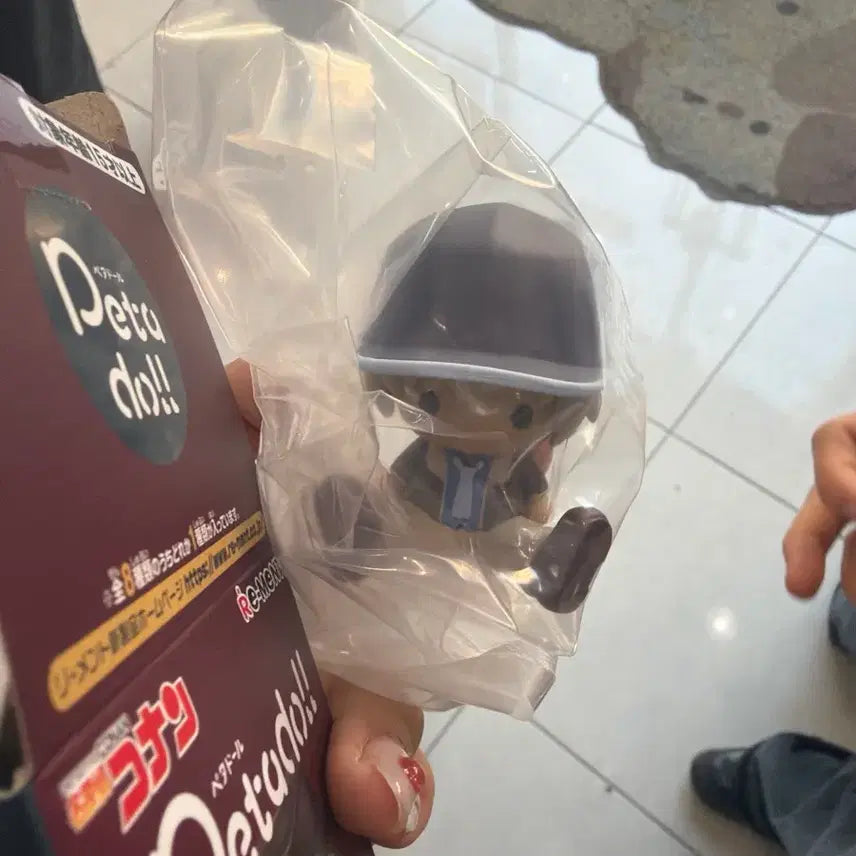 [BUNJANG] Detective Conan Petadoll Figure Series 2 - Bourbon (Toru Amuro / Rei Furuya) / [명탐정 코난] 페타돌 피규어 2탄 버번 아무로 토오루 후루야 레이