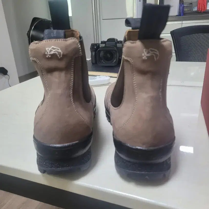 [BUNJANG] Gradus Chelsea 02 Boots Taupe 275 / 그라더스 첼시02 팝니다.