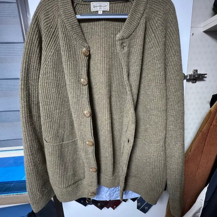 [BUNJANG] Boogie Holiday Lambswool Cardigan L Size / 부기홀리데이 램스울 가디건