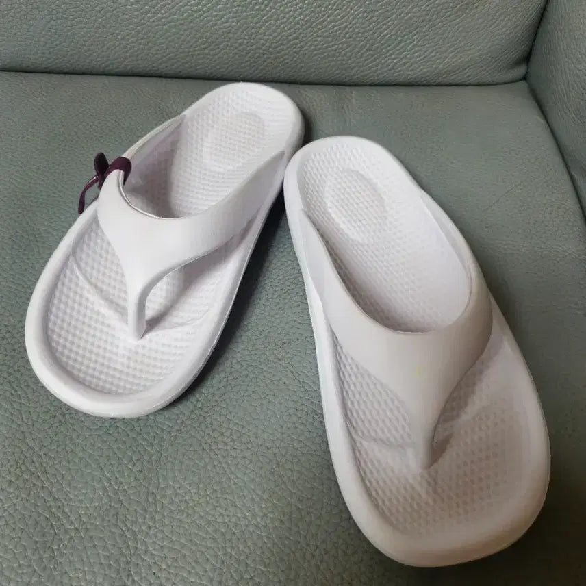 [BUNJANG] Saint Satin White Sandals 280 / 새인트새틴 화이트샌들 280