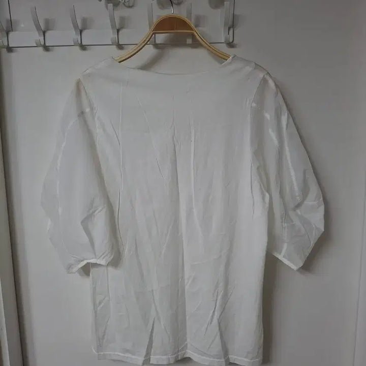 [BUNJANG] White Puff Sleeve Blouse (Size 55-66) / 화이트 블라우스 55~66반