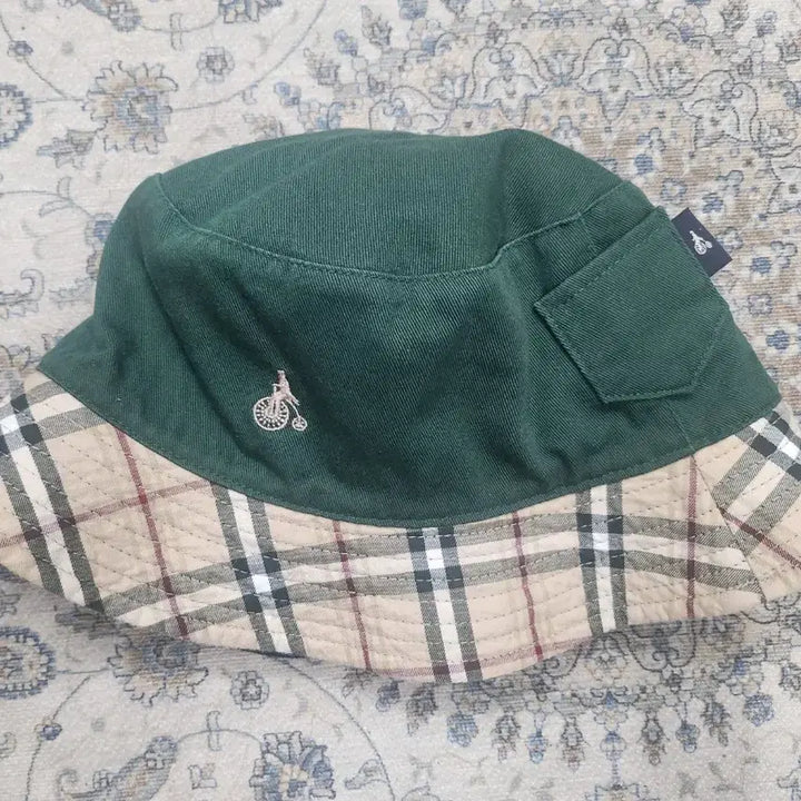 [BUNJANG] Beanpole Reversible Hunting Bucket Hat / 빈폴 리버시블 헌팅 버킷햇
