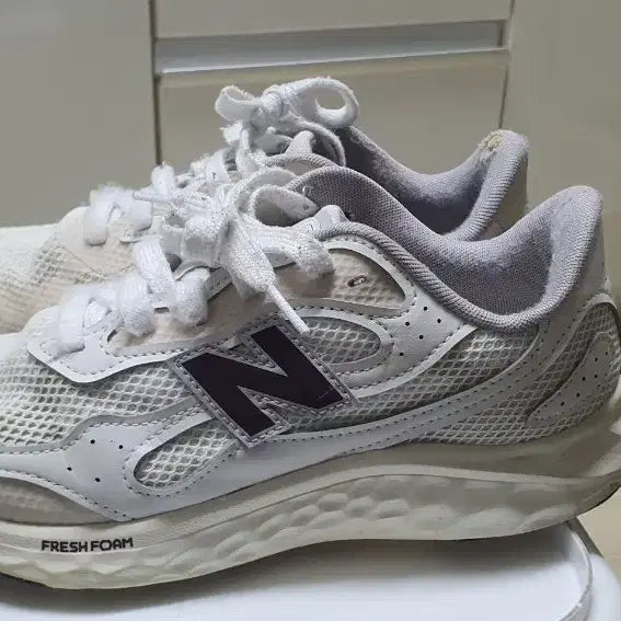 [BUNJANG] New Balance Sneakers / 뉴발란스신발