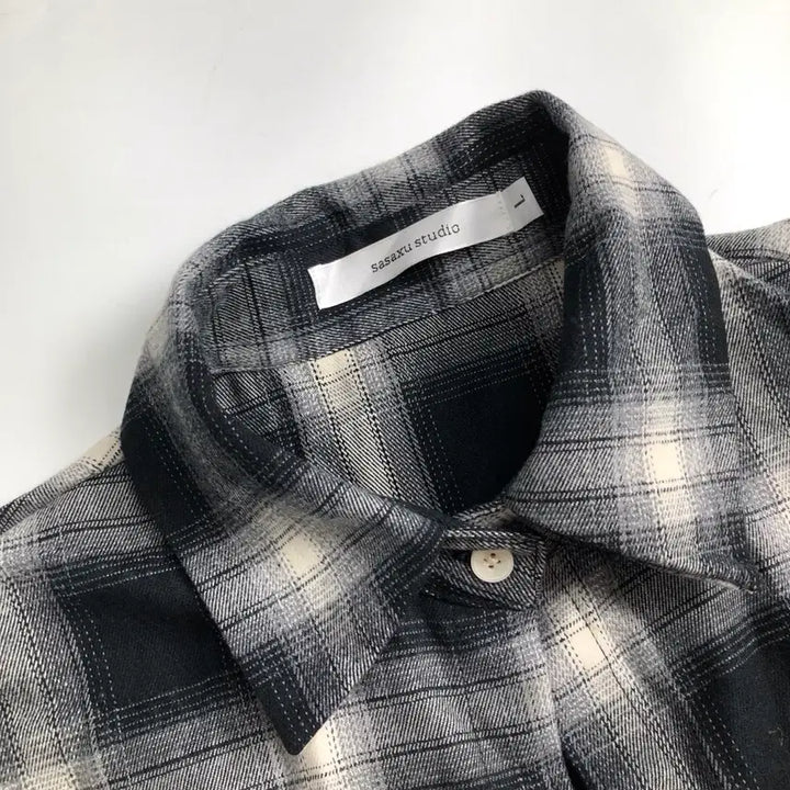 [BUNJANG] SASAXU STUDIO Checkered Shirt / sasaxu studio 체크 셔츠