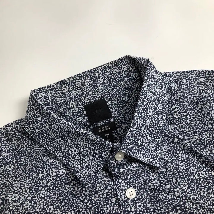 [BUNJANG] H&amp;M Flower Pattern Long Sleeve Shirt / H&amp;M 플라워 패턴 긴팔 셔츠
