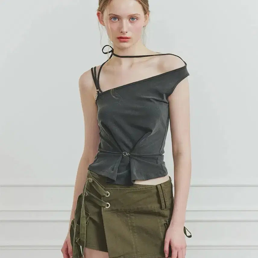 [BUNJANG] Pain Or Pleasure Ruby Hook Top Charcoal / 페인오어플레져 루비 후크 탑 RUBY HOOK TOP 차콜