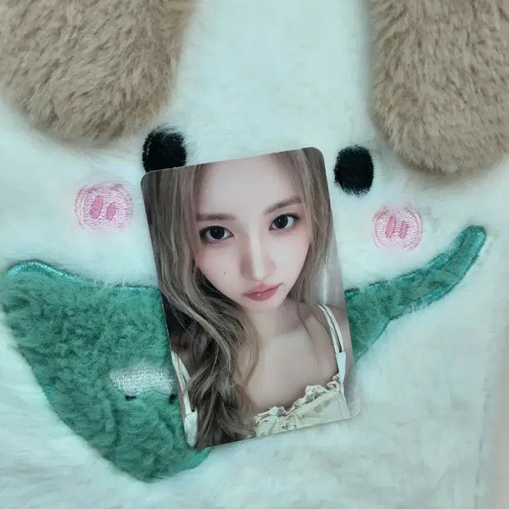 [BUNJANG] IVE Secret Loved IVE Gaeul Photocard / 아이브 SECRET LOVED IVE 가을 포카