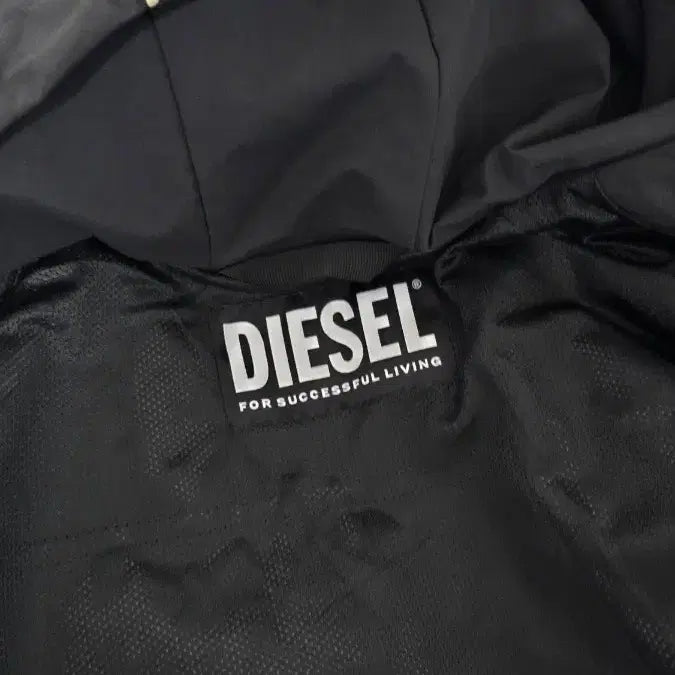 [BUNJANG] Diesel J-Hyves Contrast Piping Windbreaker Black XXL / 디젤 J-하이브스 콘트라스트 파이핑 윈드브레이커 블랙 xxl