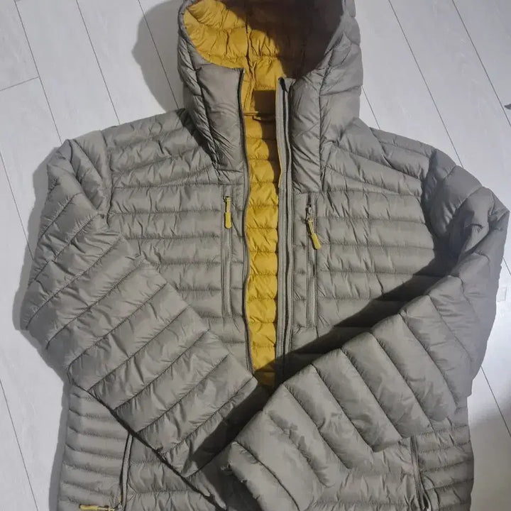 [BUNJANG] Lightweight Hooded Padding Jumper Size 105 / 경량 후드 패딩 점퍼 105