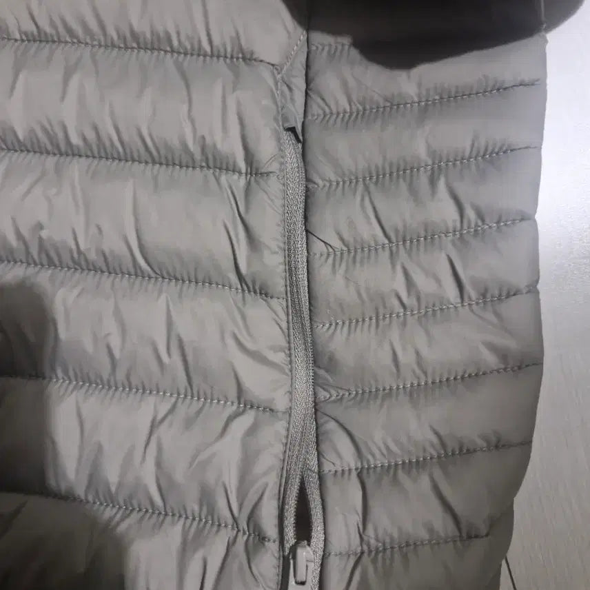 [BUNJANG] Lightweight Hooded Padding Jumper Size 105 / 경량 후드 패딩 점퍼 105