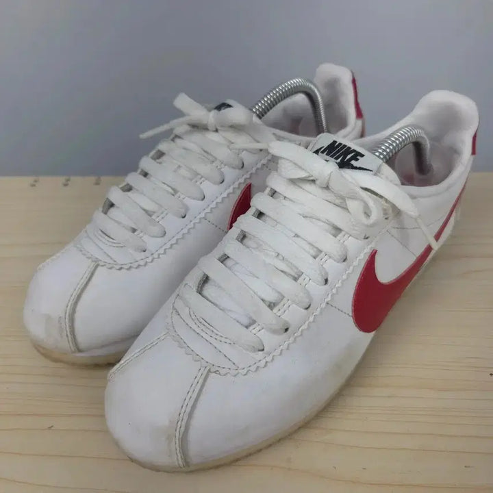 [BUNJANG] Nike Cortez White Red Sneakers / 235 나이키 코르테즈 흰빨 스니커즈 운동화