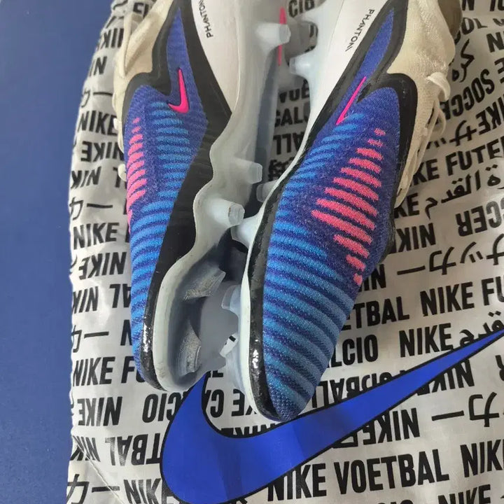 [BUNJANG] Nike Phantom 6 Soccer Cleats 265 / 나이키 팬텀6 265