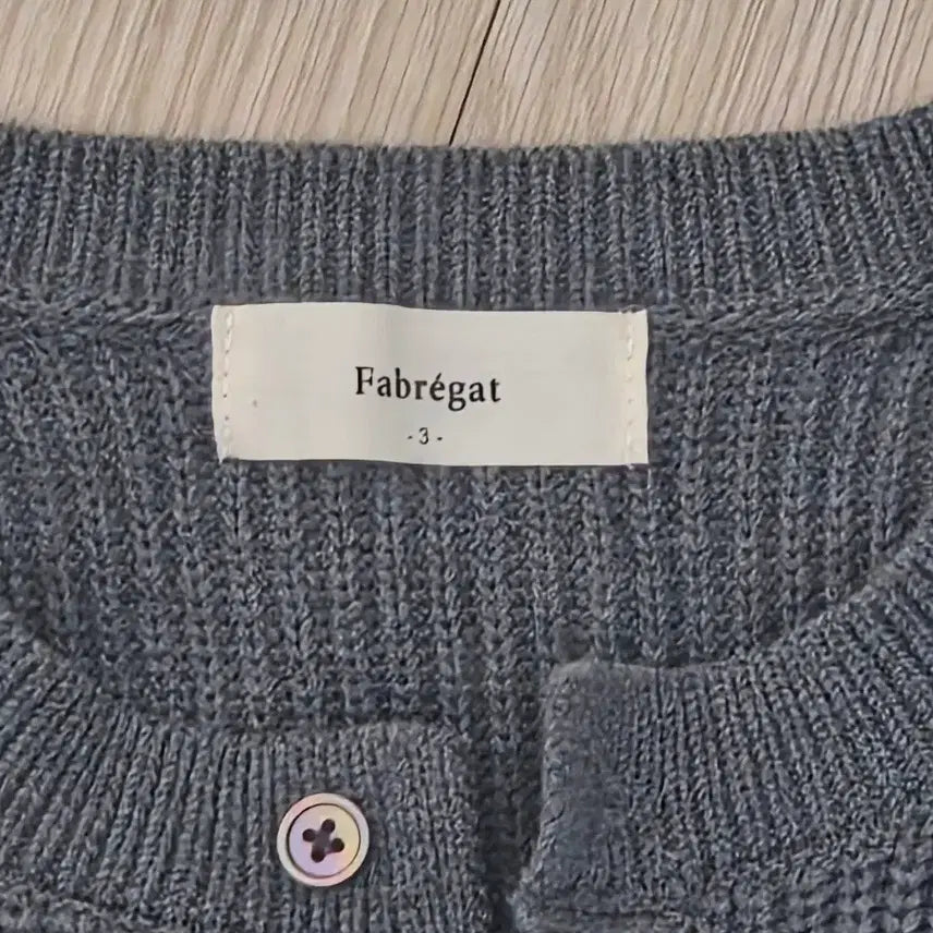 [BUNJANG] Fabrega Henry Neck Knit Size 3 / 파브레가 헨리넥 니트 3사이즈