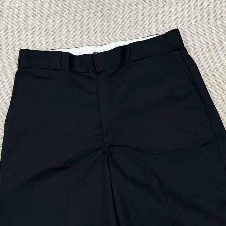[BUNJANG] Dickies Bermuda Shorts Black / 디키즈 블랙 버뮤다 팬츠 r3661