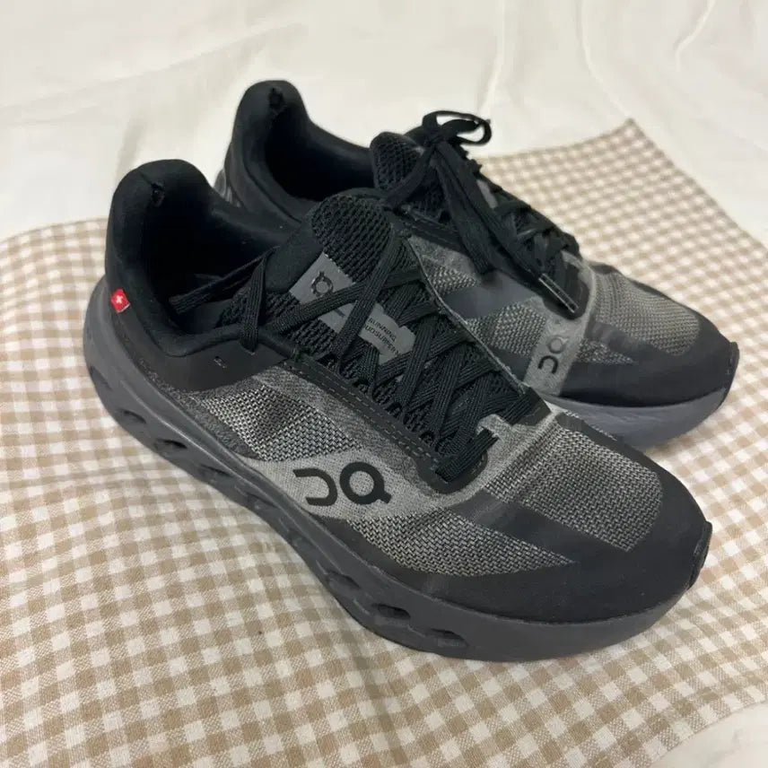 [BUNJANG] On Cloud Surfer Next Running Shoes / 미국에서 구입한 온클라우드 서퍼 넥스트 240