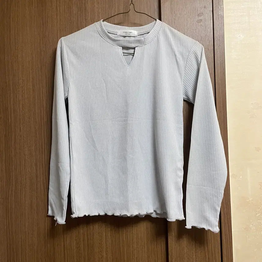 [BUNJANG] Ribbed Slit Long Sleeve T-Shirt / 골지 트임 긴팔 티셔츠