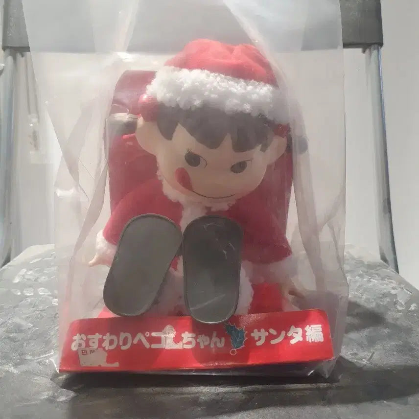[BUNJANG] Fujiya Peko-chan Santa Doll / 후지야 페코짱 산타 인형