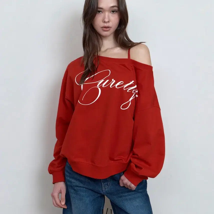 [BUNJANG] Curety Off-Shoulder Logo Sweatshirt / 큐리티 오프숄더 로고 맨투맨