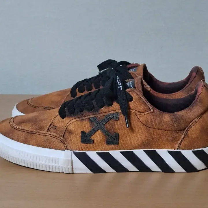[BUNJANG] Off-White Vulcanized Sneakers / 오프화이트 43 약280 벌커나이즈드