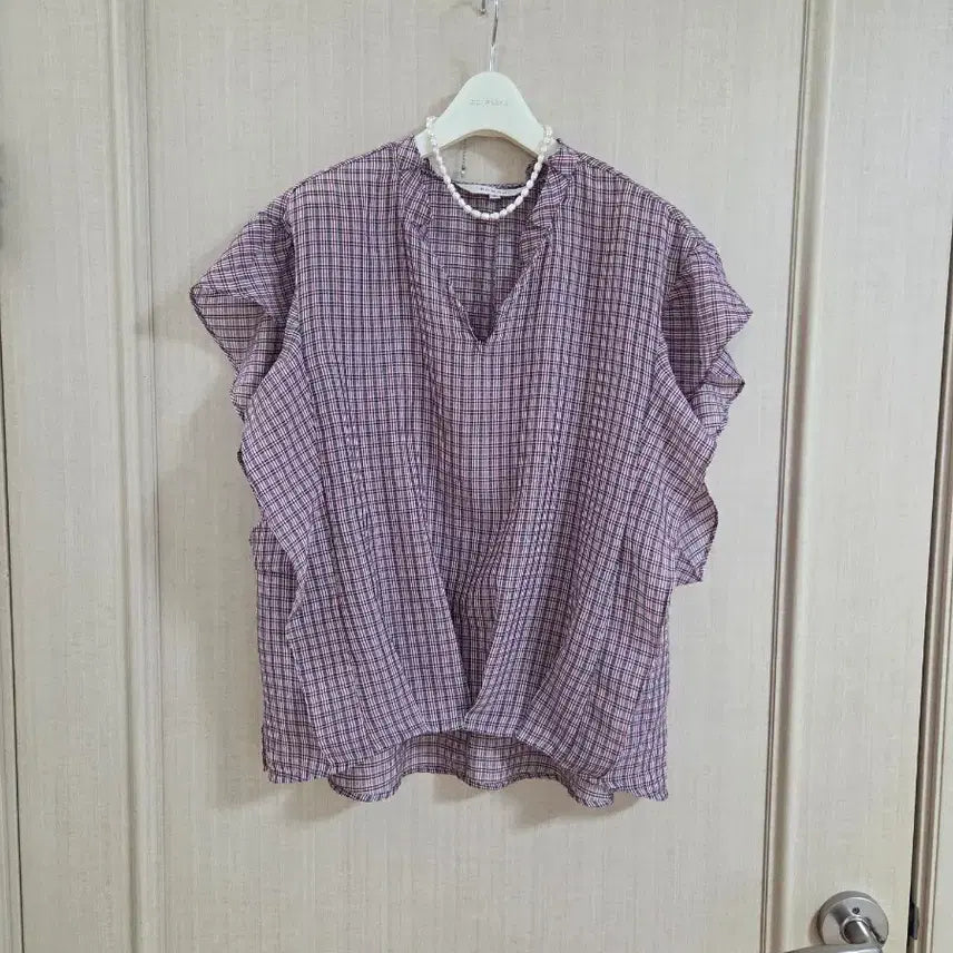 [BUNJANG] ON&amp;ON Checked Ruffle Blouse / 온앤온 체크 프릴블라우스