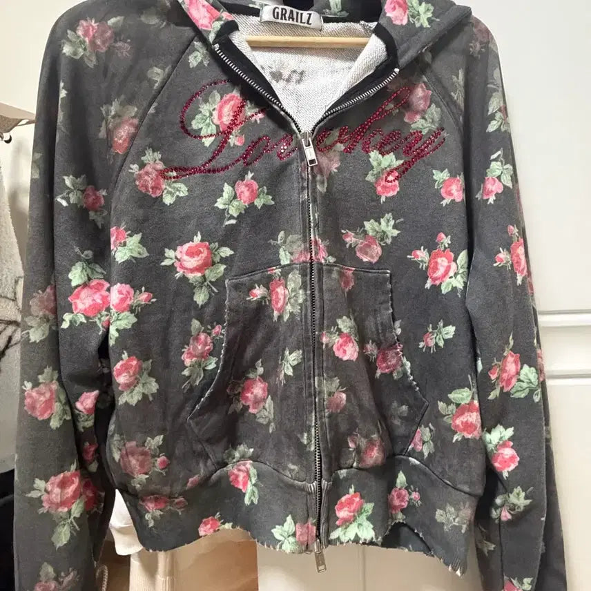 [BUNJANG] Grails Rose Pattern Hooded Zip-Up Charcoal / 그레일즈 후드집업 차콜