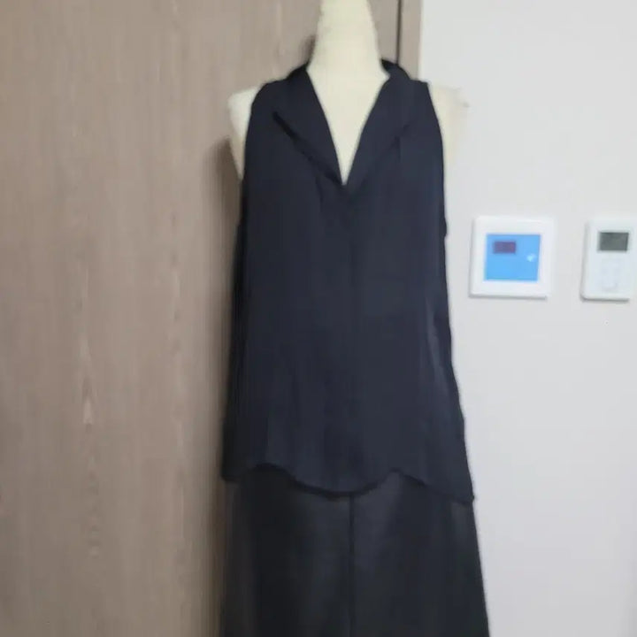 [BUNJANG] Jeunesse 100% Silk Black Blouse / 쥬네스 실크100% 블랙 블라우스