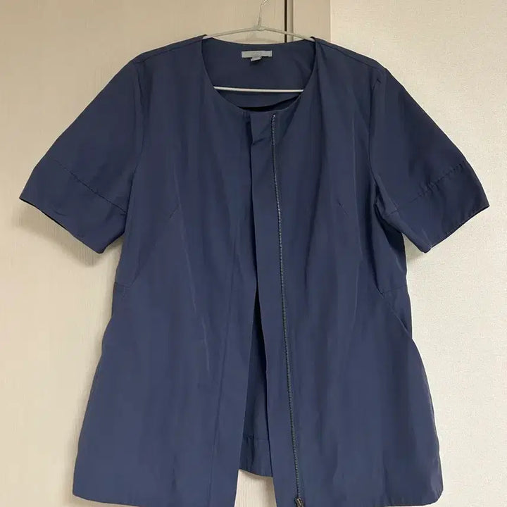 [BUNJANG] COS Short Sleeve Zip-Up Jacket / COS 반팔 자켓, 반팔 집업 자켓