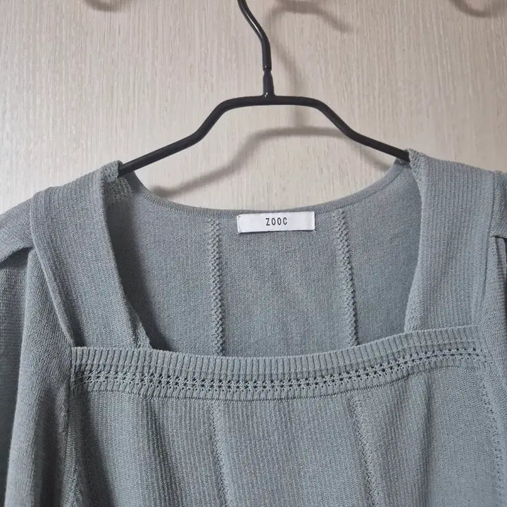 [BUNJANG] ZOOC Square Neck Short Sleeve Knit 2022 / (22년) 주크 ZOOC 스퀘어넥 반팔 니트