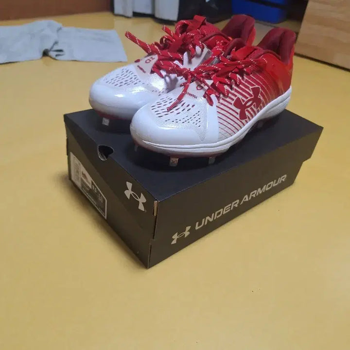 [BUNJANG] Under Armour Baseball Cleats Spikes New / 언더아머 야구화 스파이크 새상품