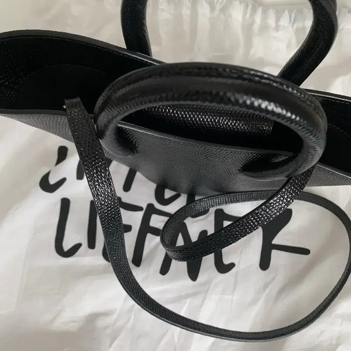 [BUNJANG] Littlefeenah Tulip Bag Mini Black / 리클리프너 튤립백 미니