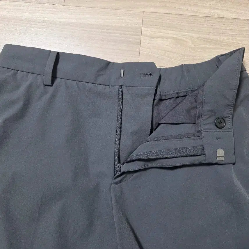 [BUNJANG] Club Monaco Charcoal Shorts / (한섬) 클럽모나코 반바지 차콜