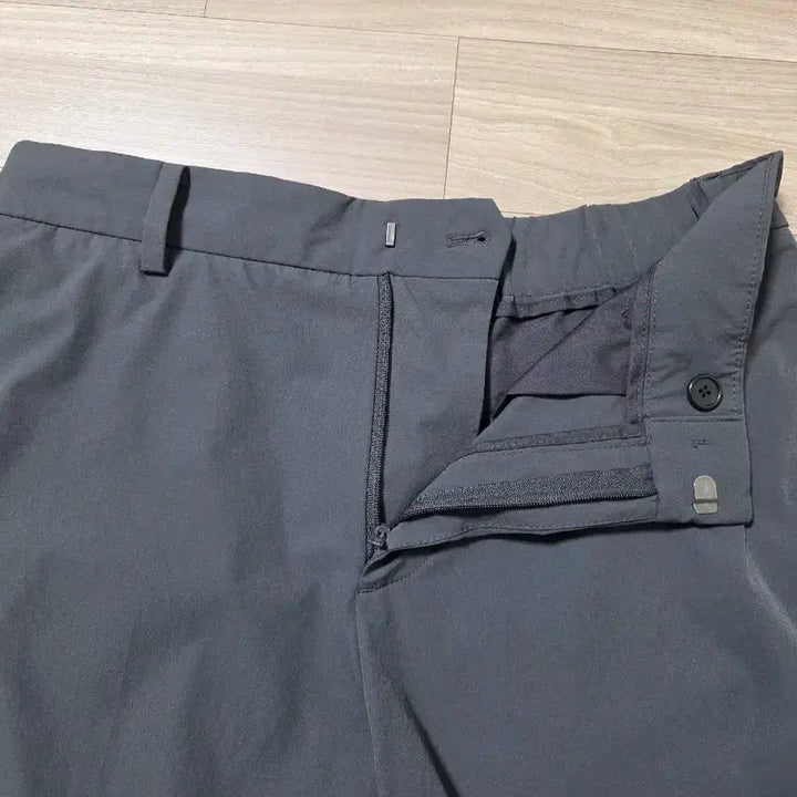 [BUNJANG] Club Monaco Charcoal Shorts / (한섬) 클럽모나코 반바지 차콜
